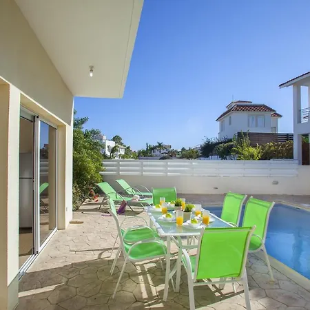 Imagine You And Your Family Renting This Luxury In Protaras, Minutes From The Beach, 1477 * Protaras
